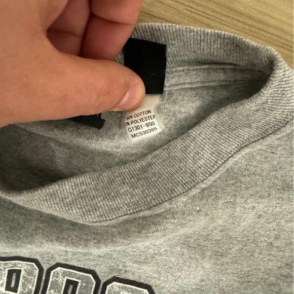 Men’s 2008 NHL Stanley Cup finals Tshirt in Size Large Red Wings vs Penguins - Picture 5 of 7